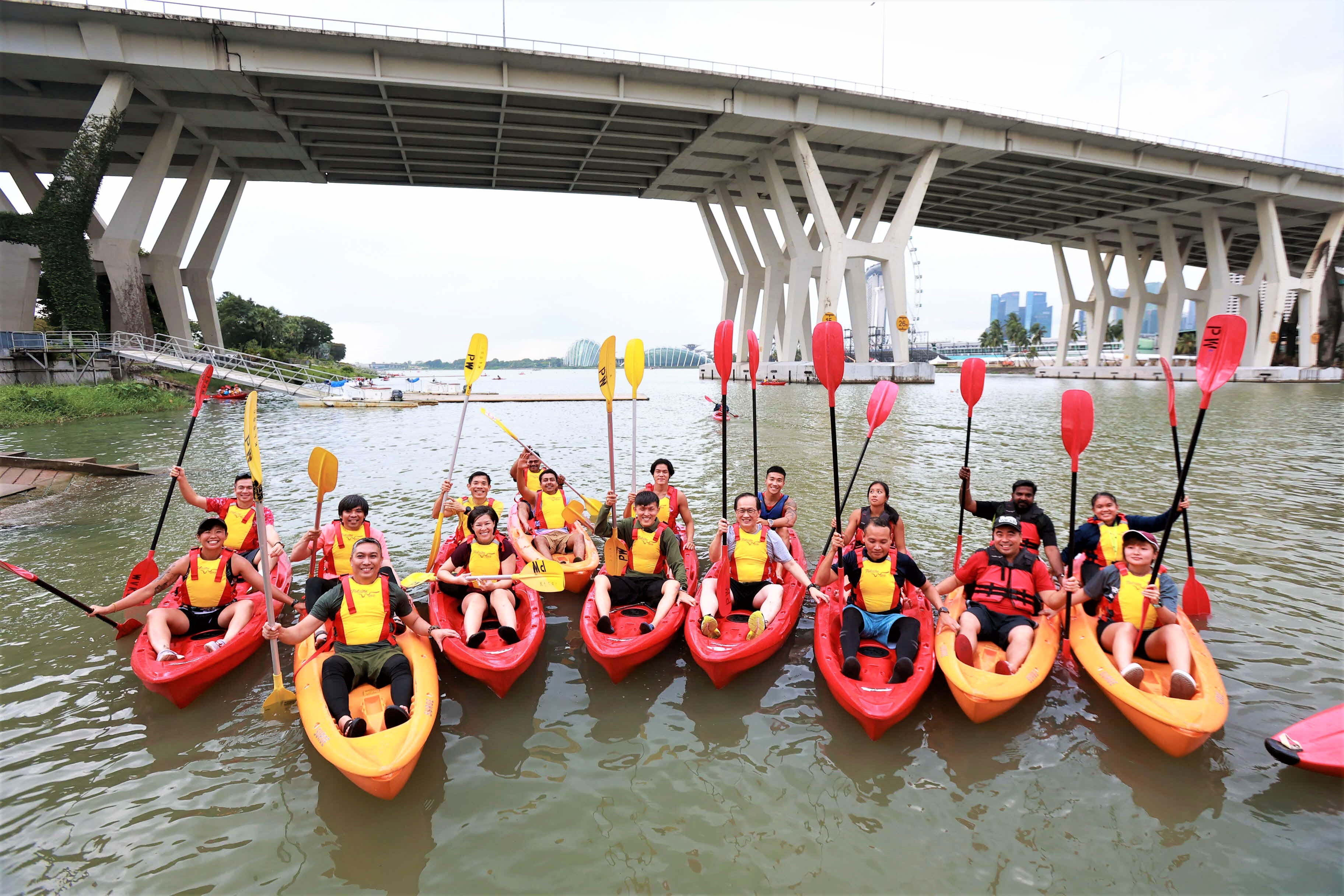 Photos of kayakers in Kallang Basin